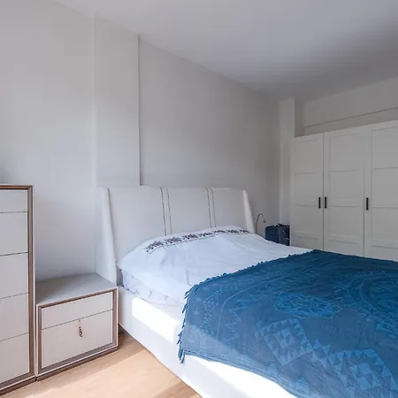 Flat With Balcony 4 Min To Akmerkez Mall In Etiler Διαμέρισμα
