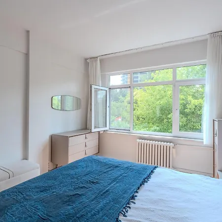 Apartamento Flat With Balcony 4 Min To Akmerkez Mall In Etiler Estambul